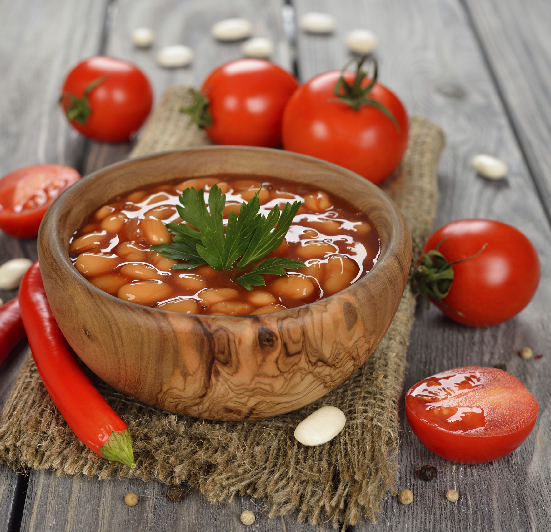 Frijoles Cannellini con Salsa de Tomate (Fagioli All'Uccelletto)