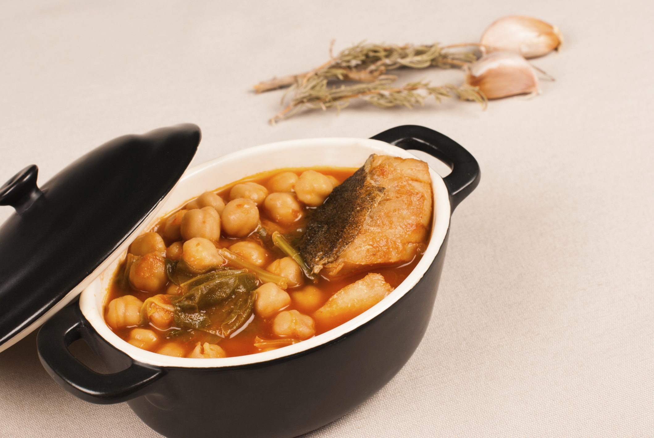 Garbanzos con bacalao