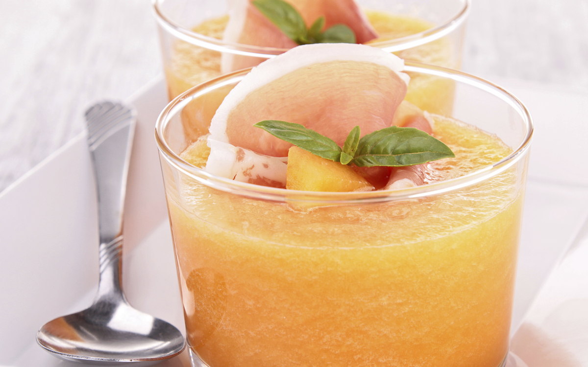 Gazpacho granizado de melón con jamón