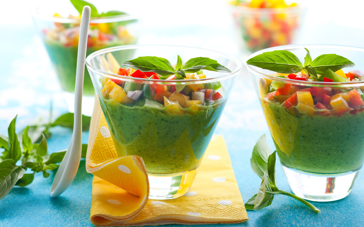 Gazpacho verde con mango