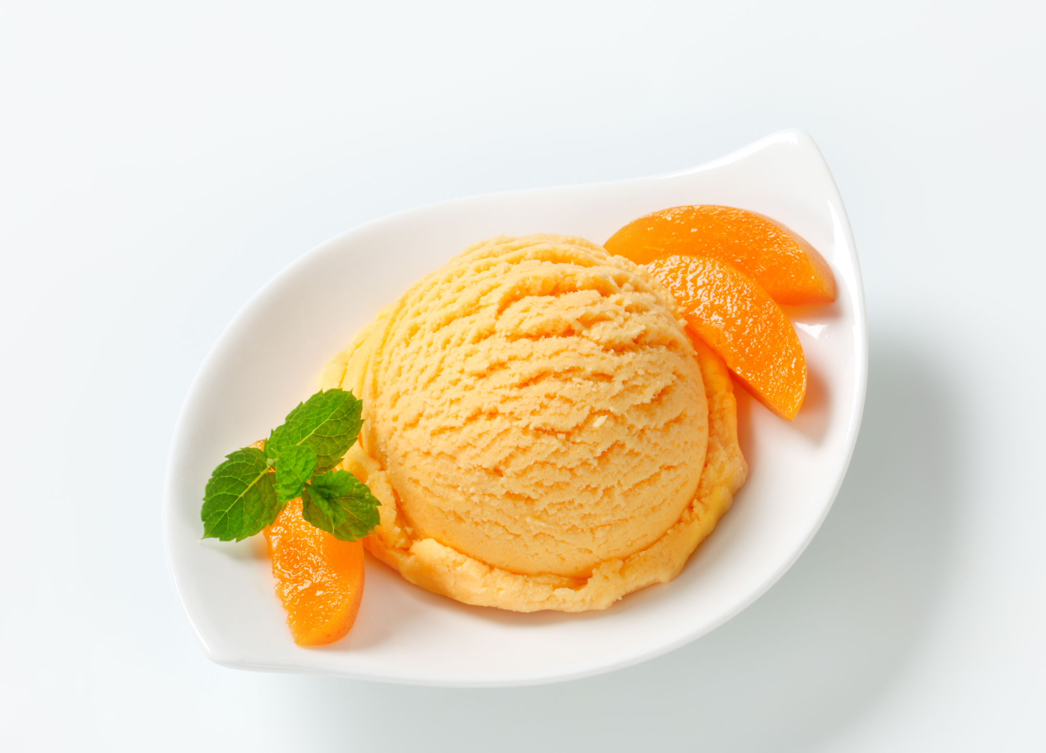 Helado de naranja con crema casero