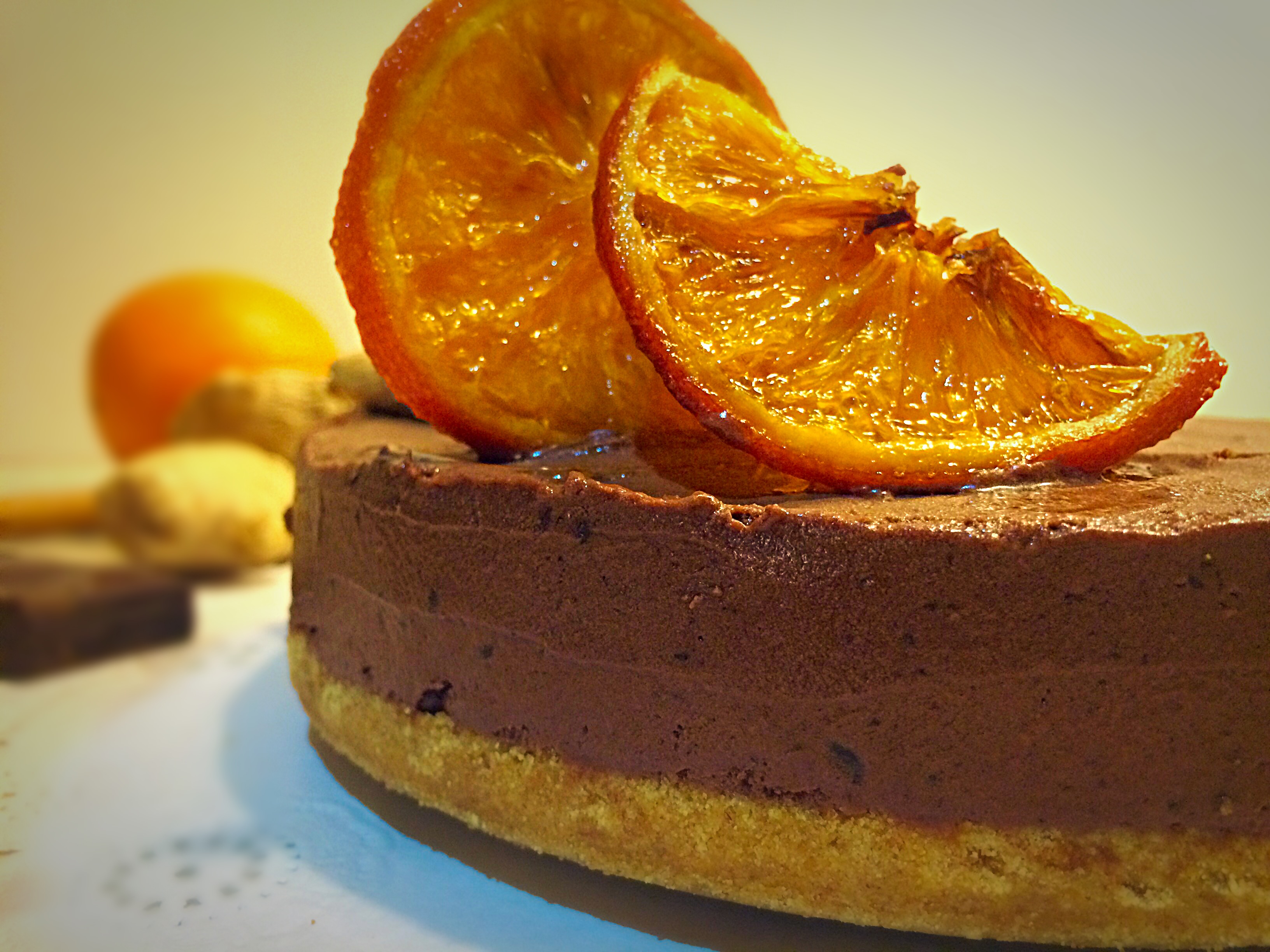 Mousse de chocolate y jengibre relleno de dulce de naranja