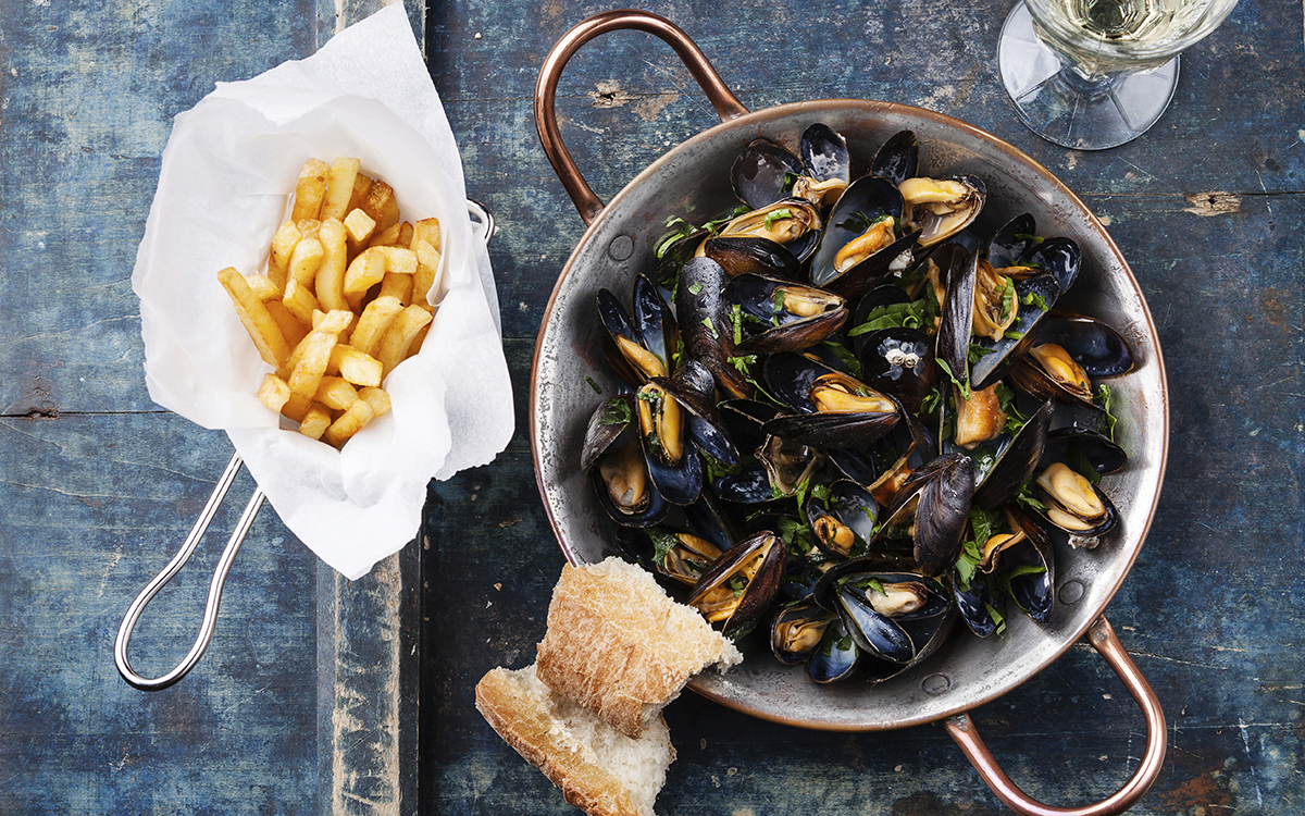 Mejillones al estilo belga o moules frites