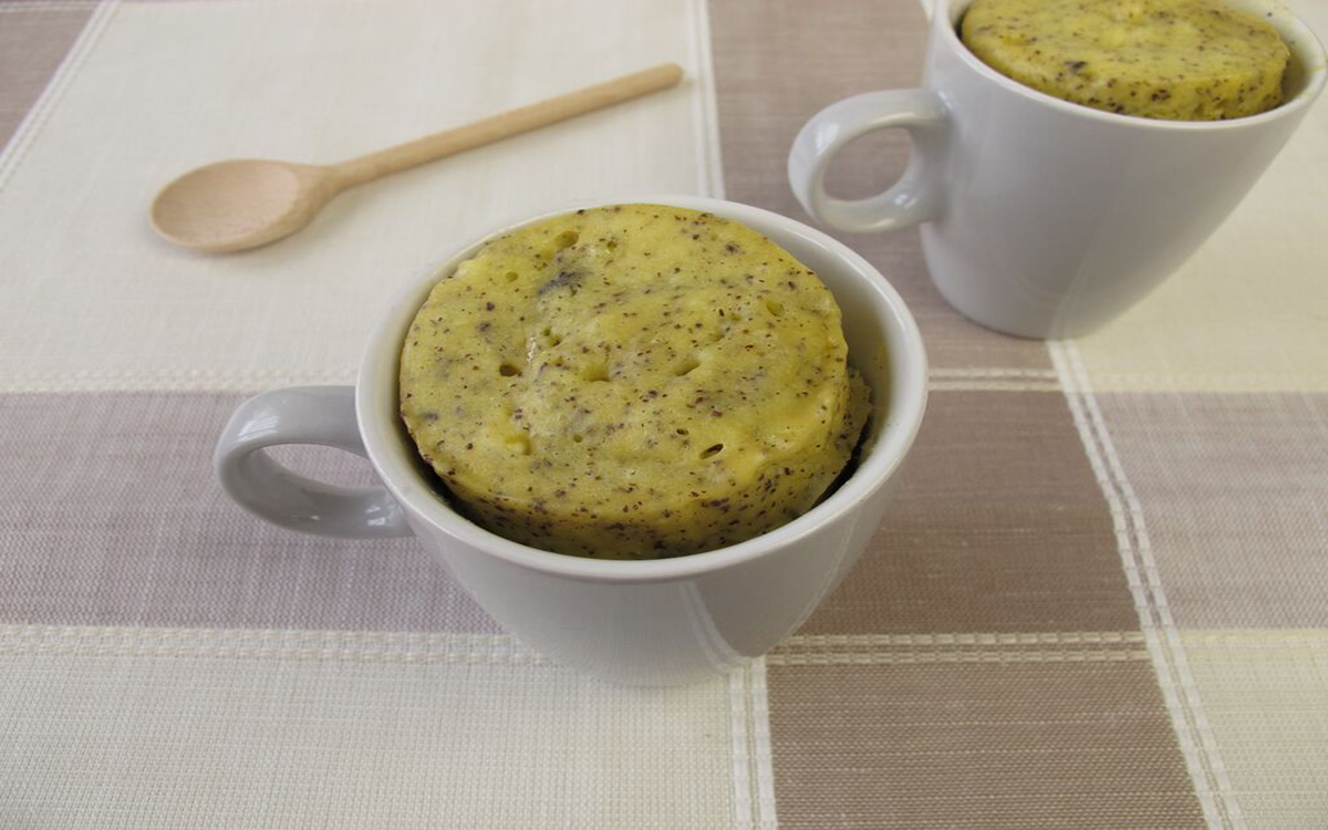 Mug cake con semillas de amapola