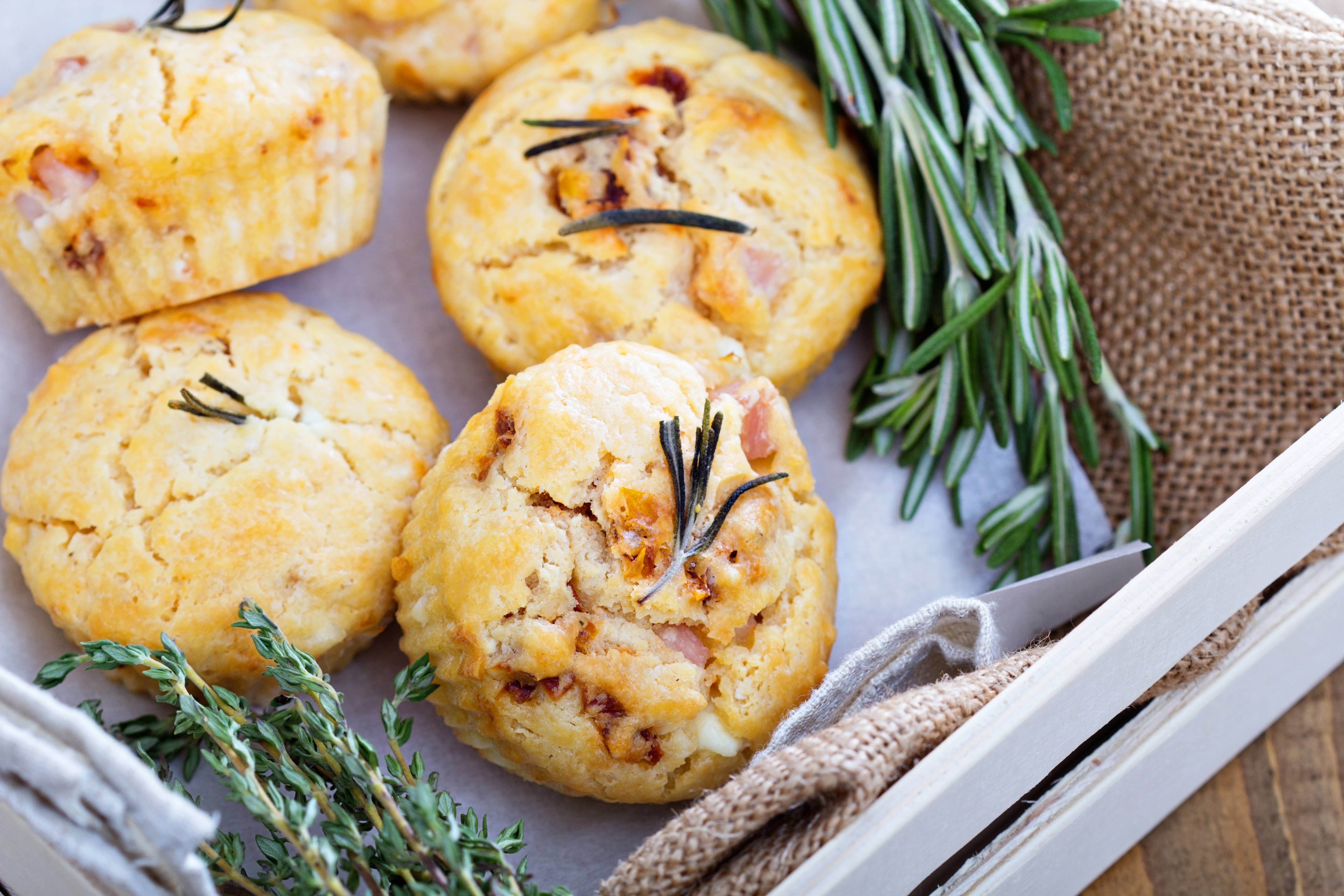 Muffins de jamón y queso