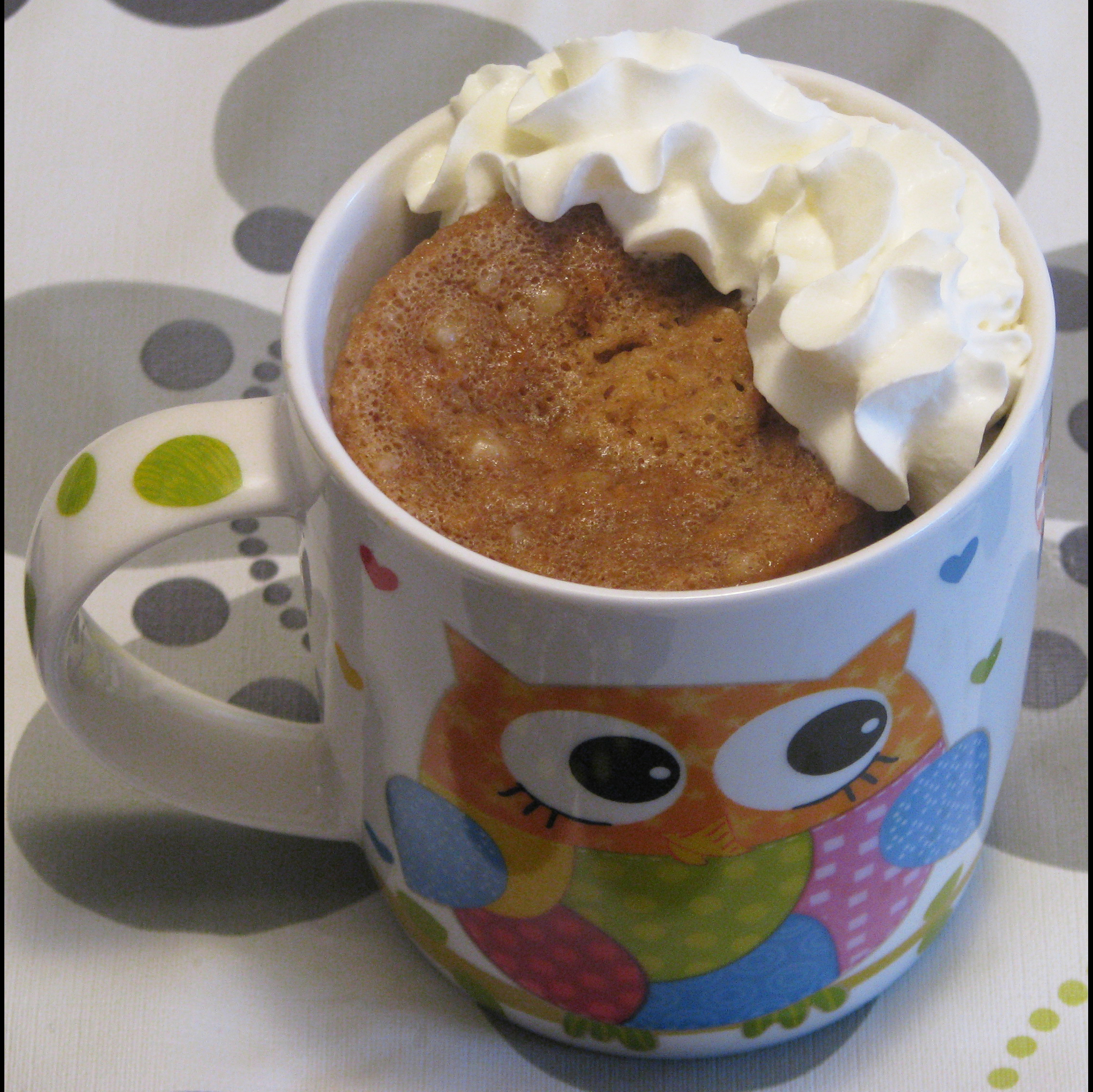 Mug cake de zanahoria y nueces