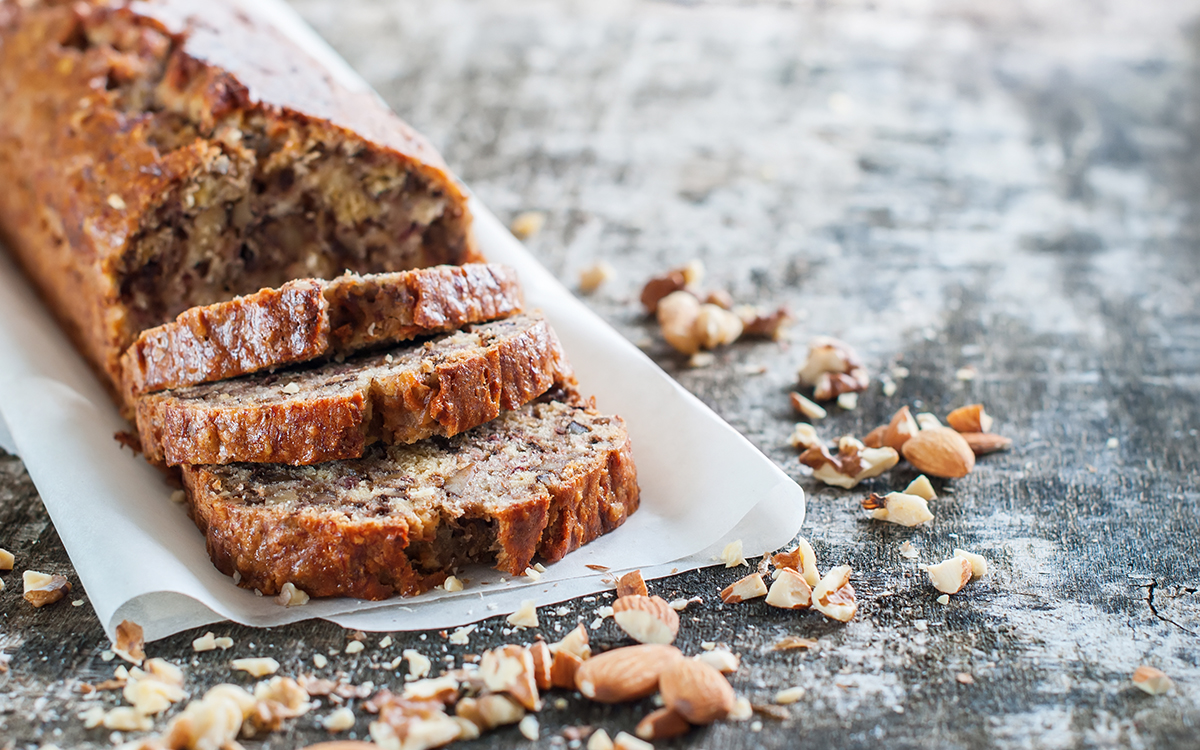 Pan de plátano con frutos secos