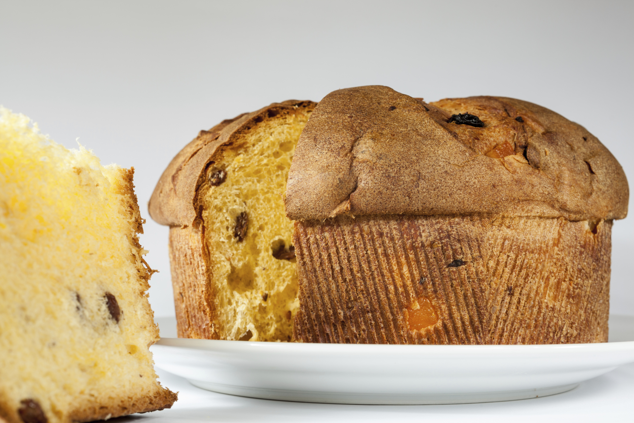 Panettone clásico con naranja y limón