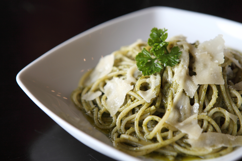 Pasta con salsa de albahaca