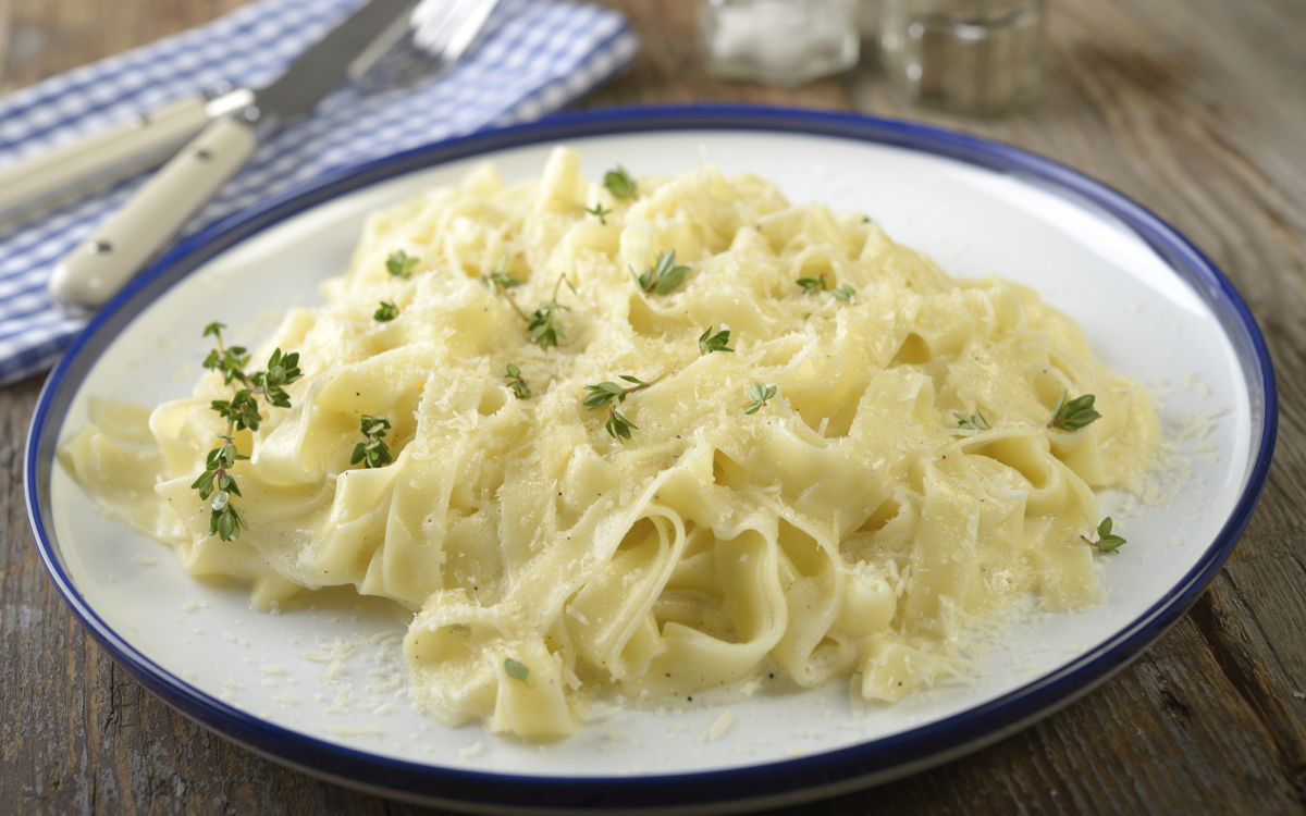 Fettuccine Alfredo