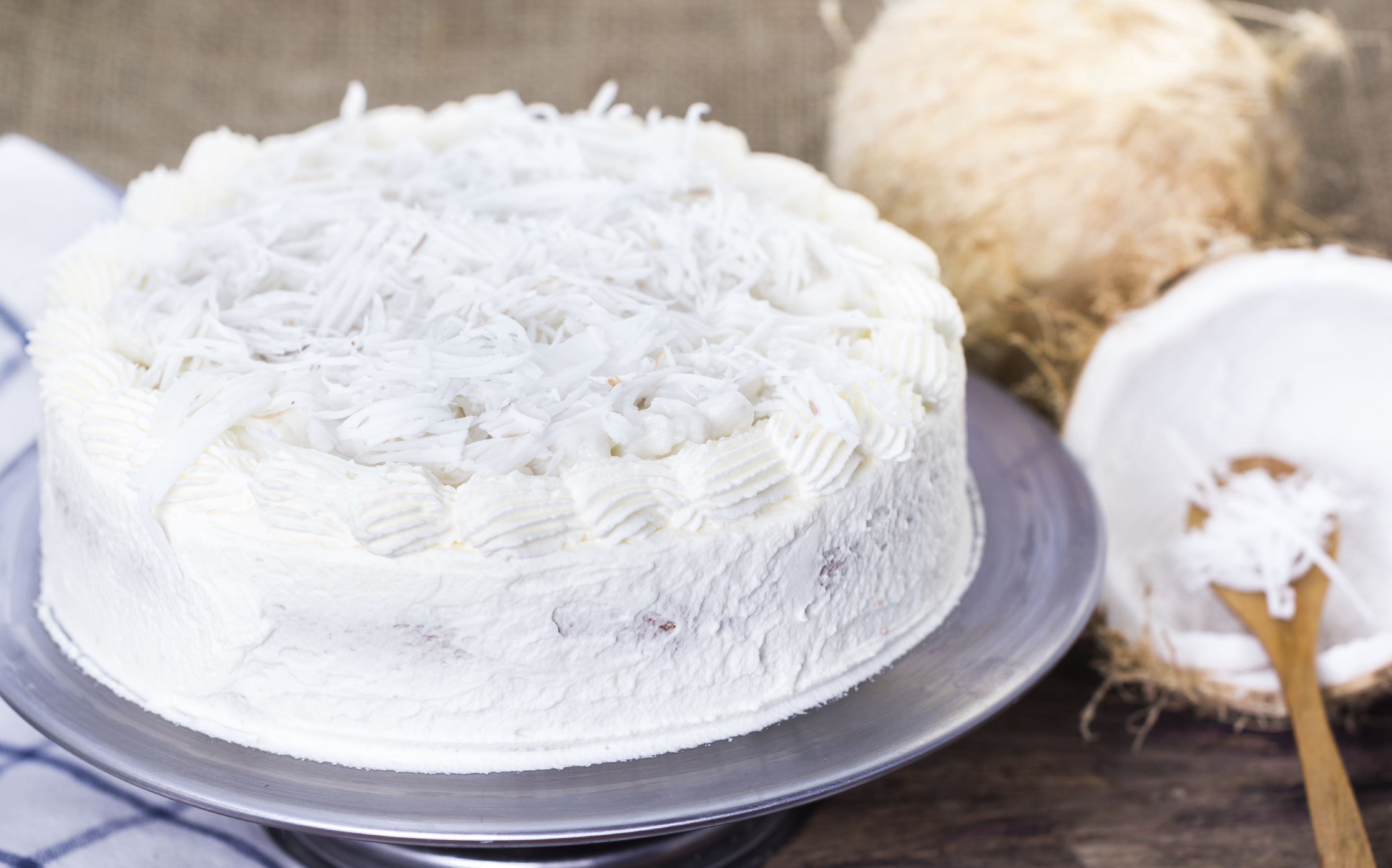 Pastel de coco y galletas