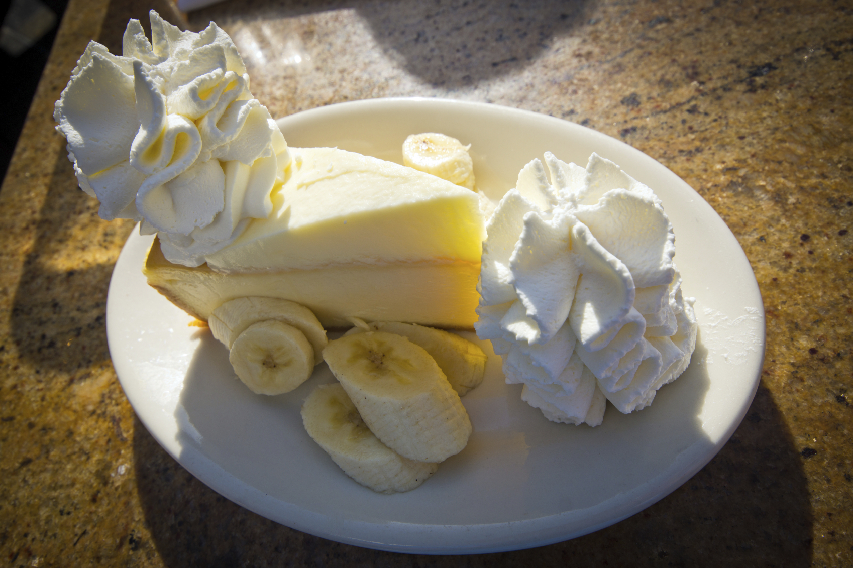 Pastel de requesón y plátano