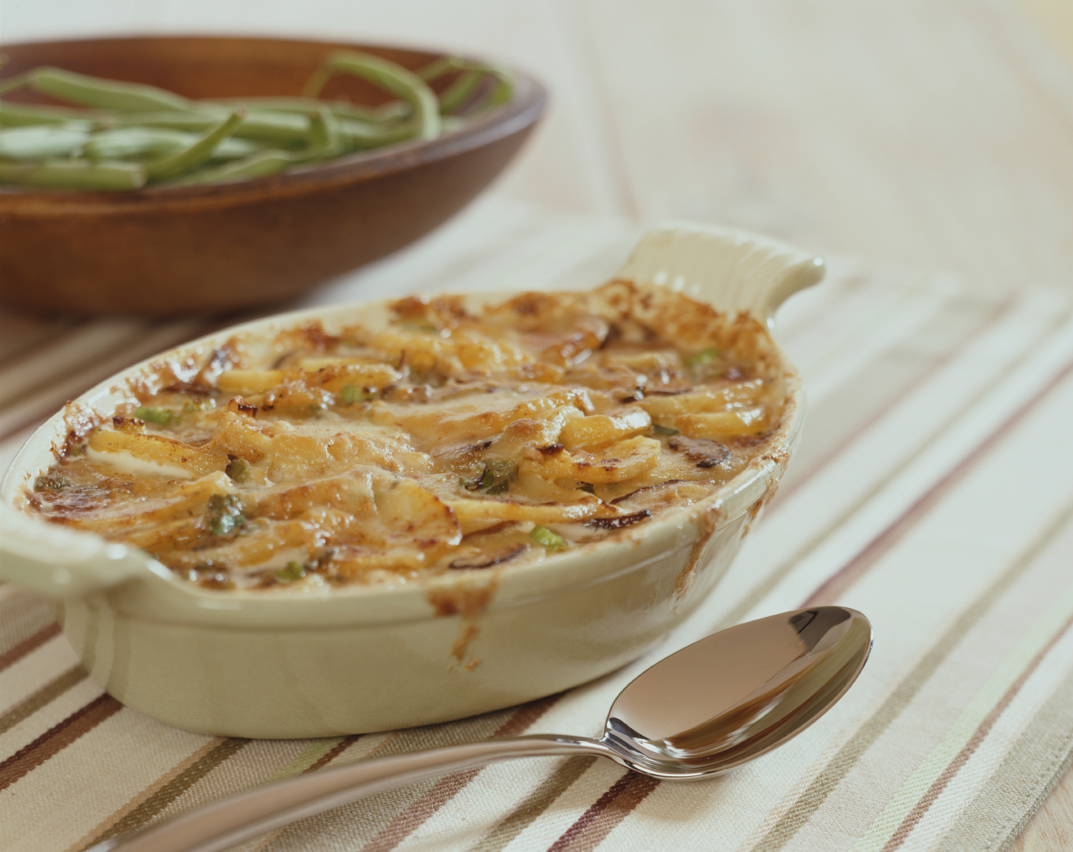 Patatas con berenjenas y ajitos al horno