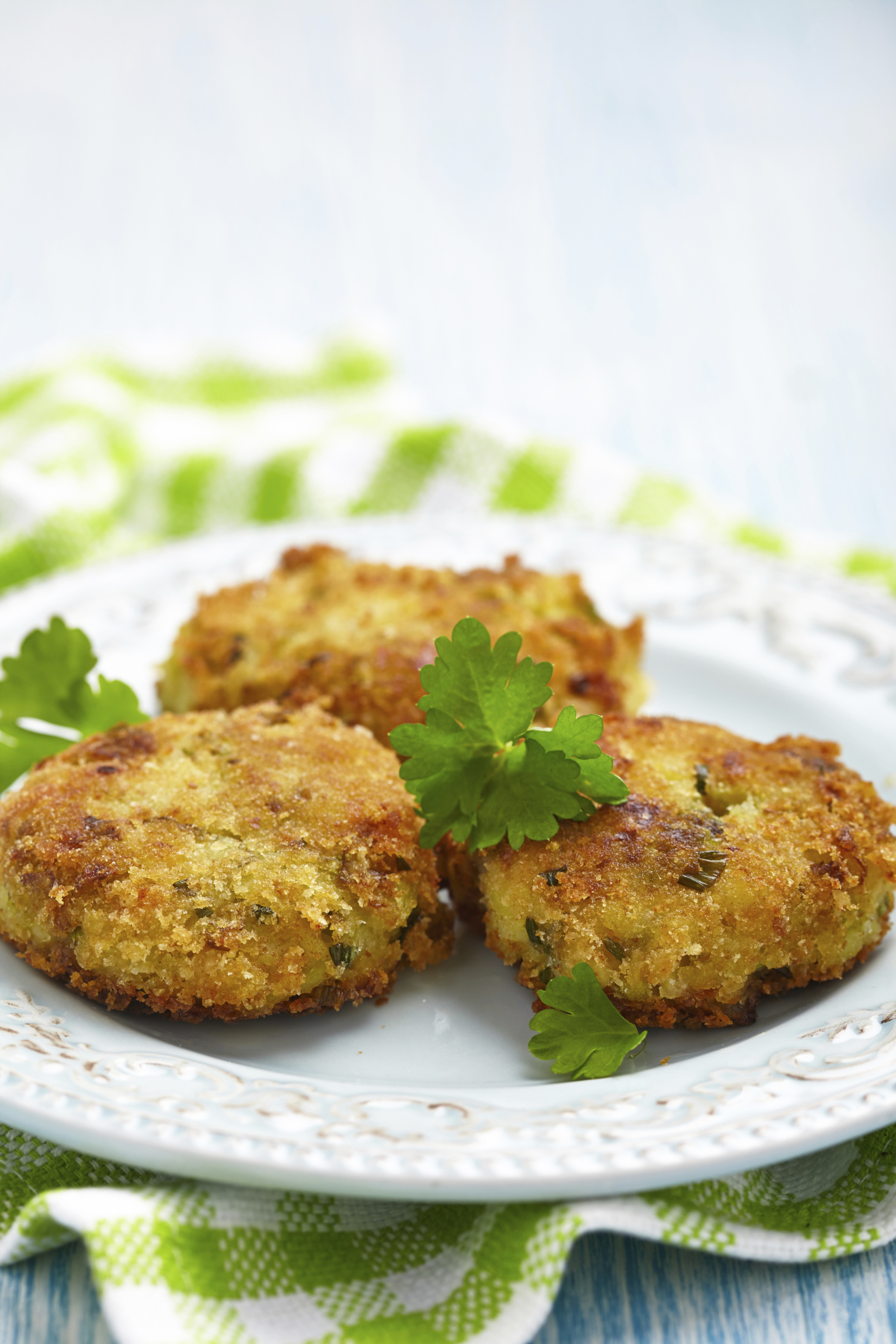 Pastelitos de patata con cilantro, perejil y especias