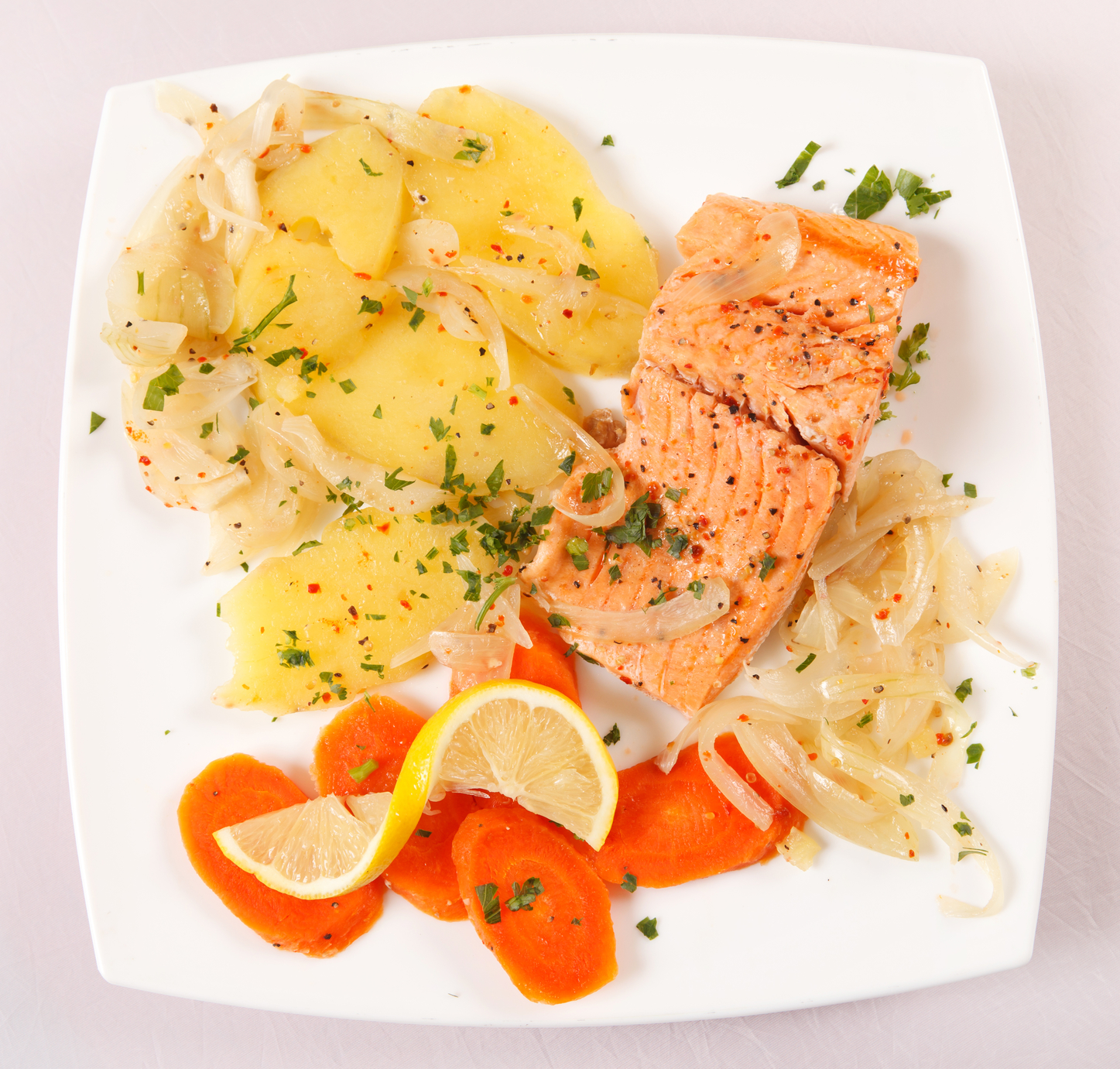 Salmon y verduras al vapor