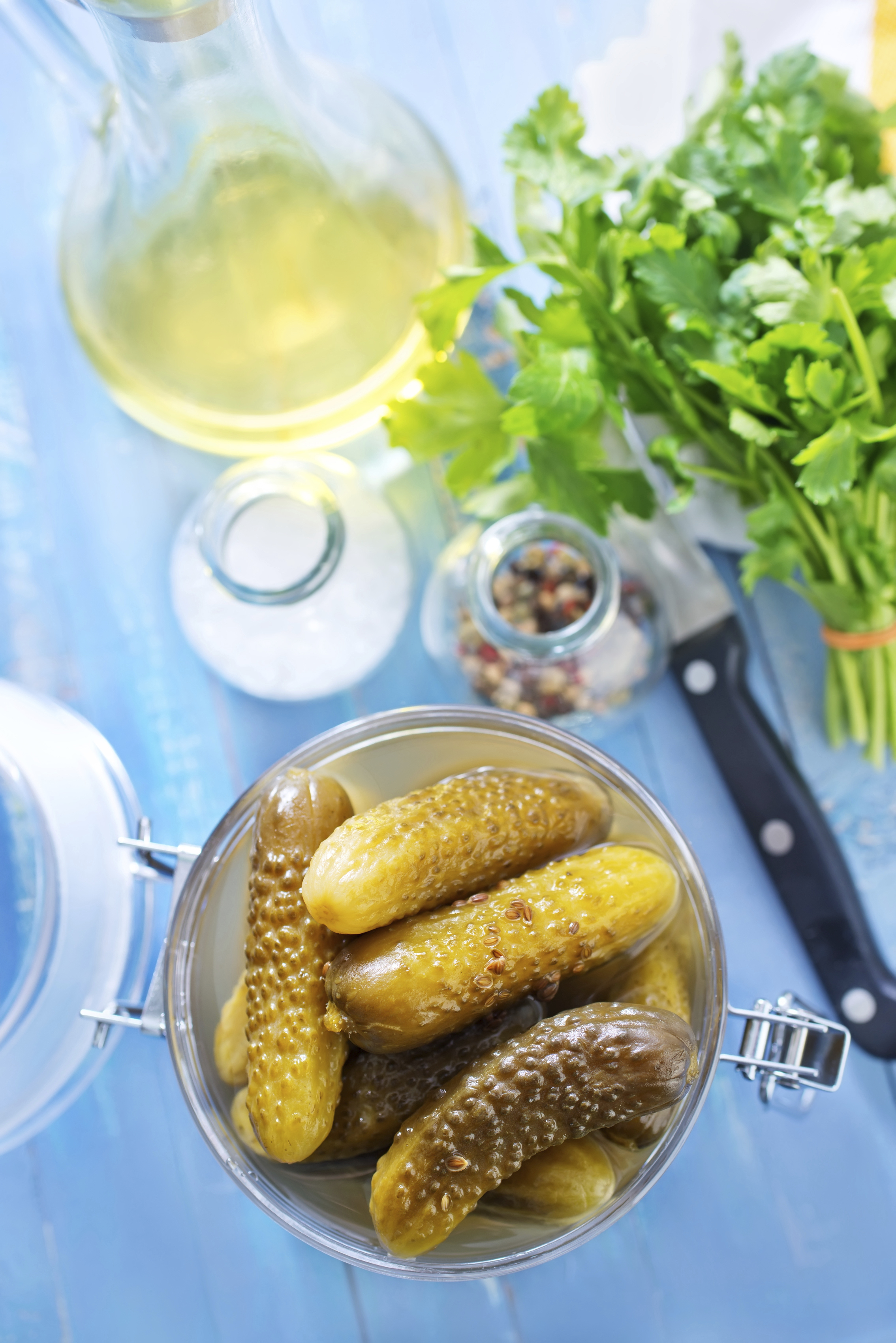 Pepinillos caseros con especies