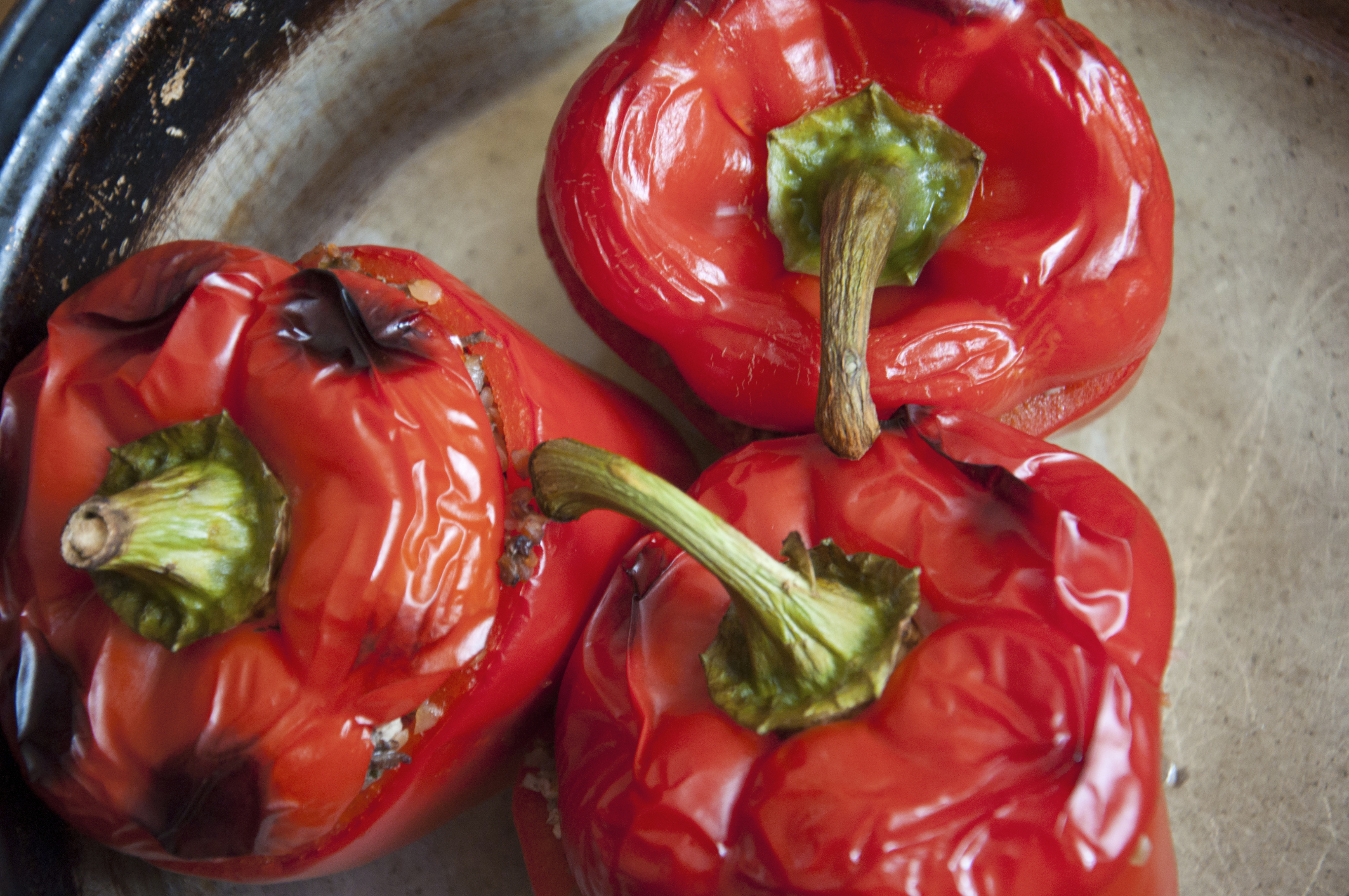 Pimientos asados con relleno vegetariano