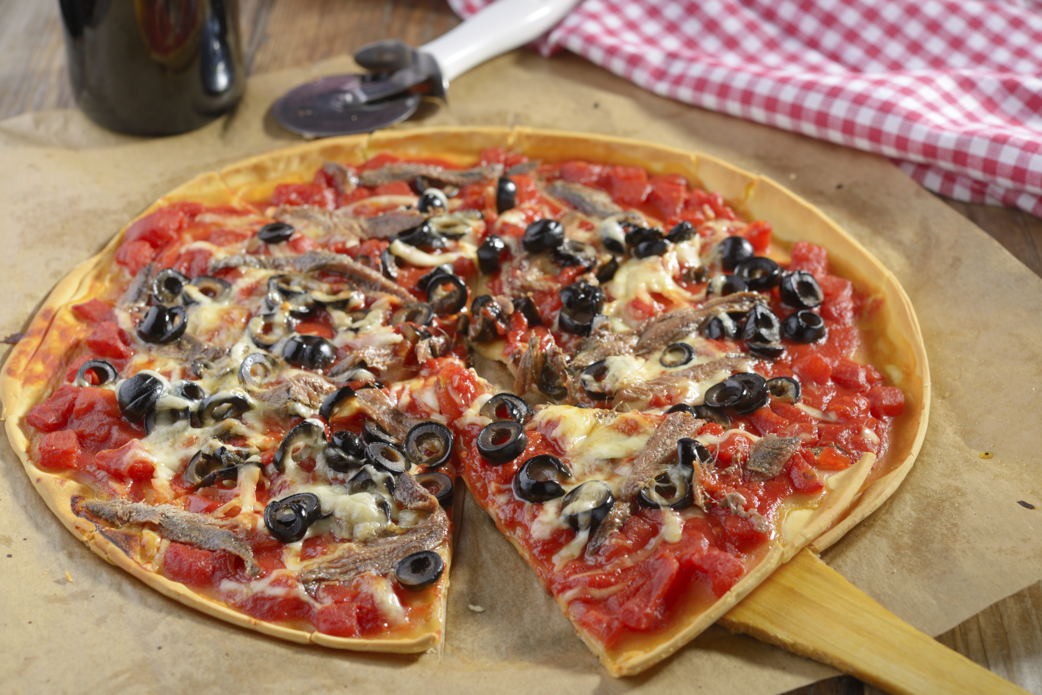 Pizza casera con anchoas