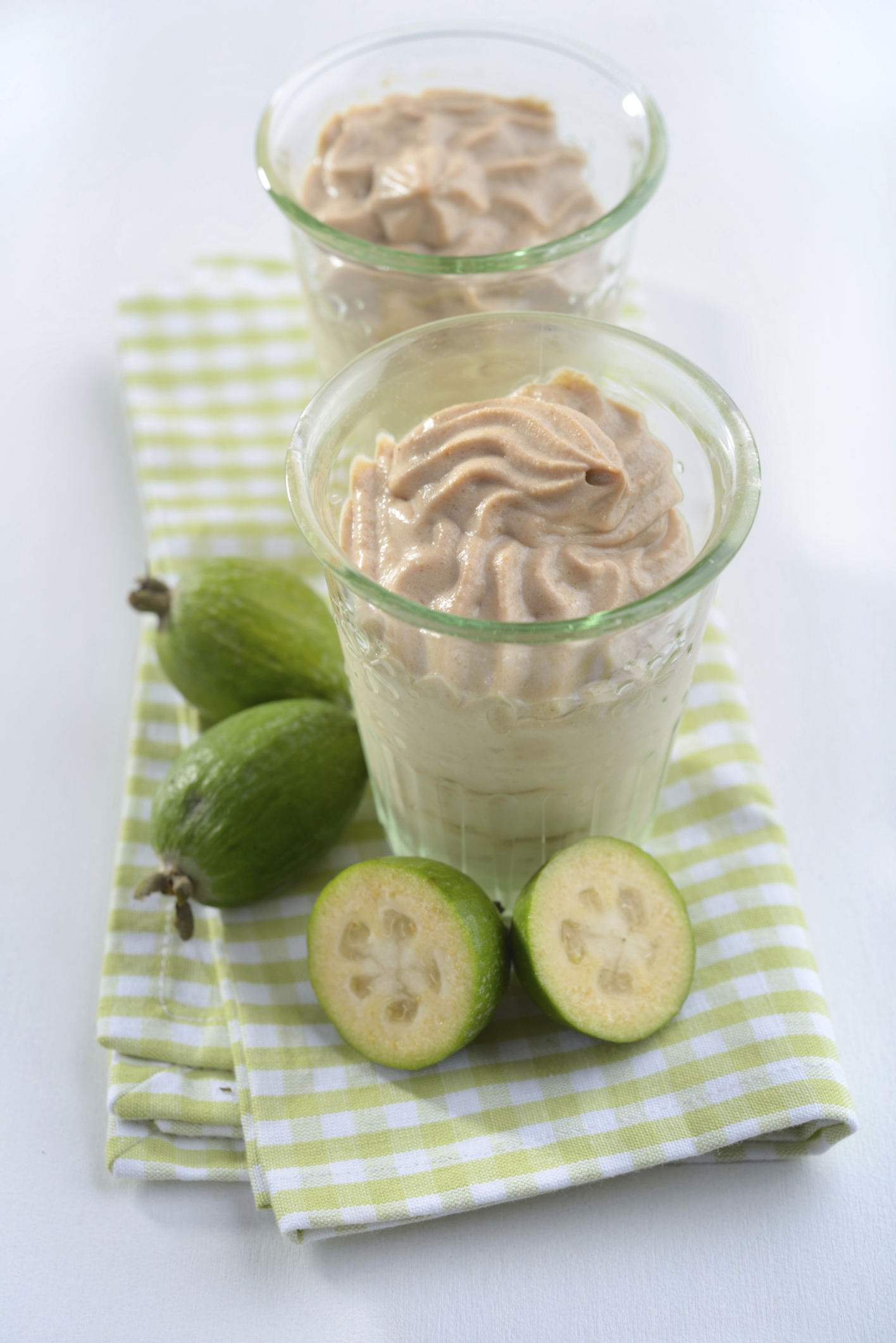 Crema de guayaba verde