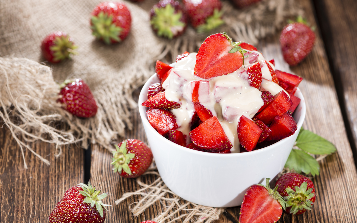 Postre de fresas con crema