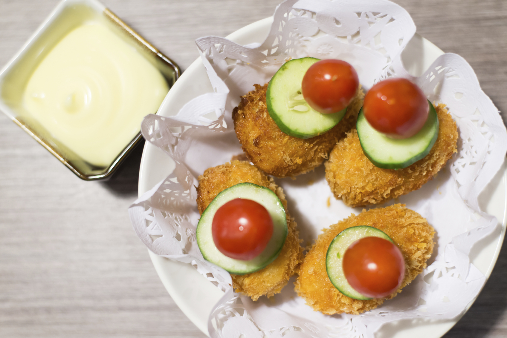 Puré de patata y pechugas empanadas