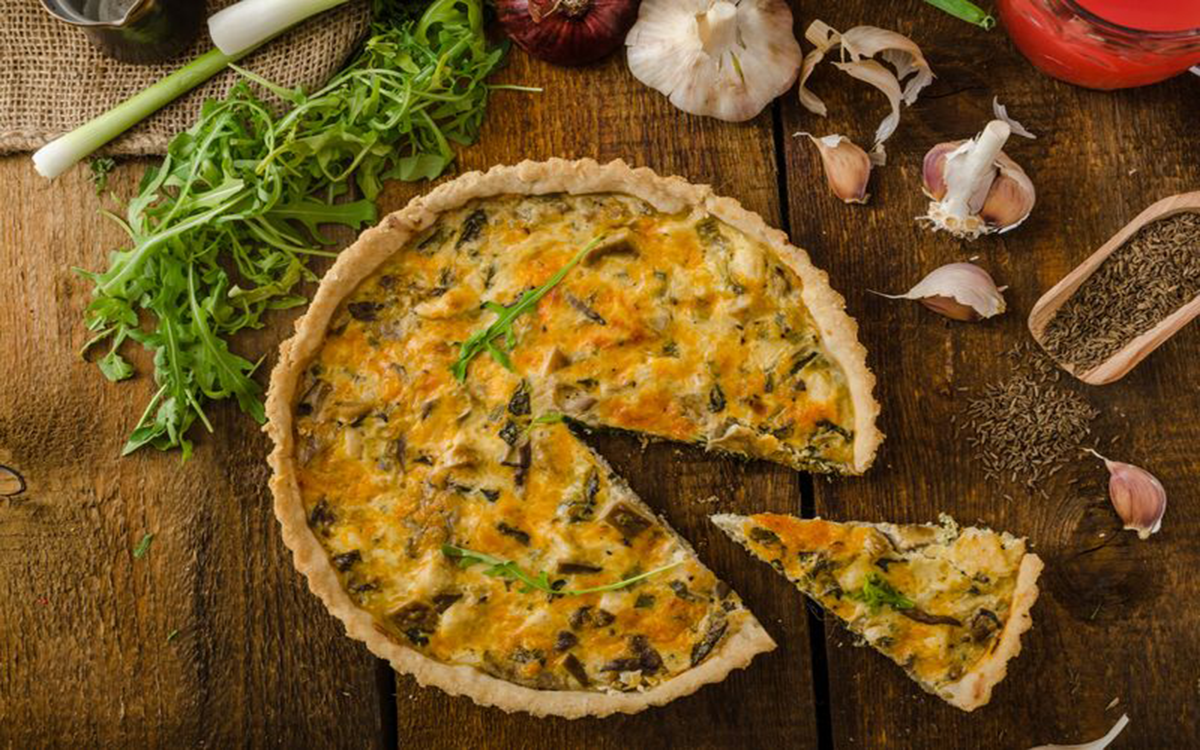 Quiche de verduras y rúcula