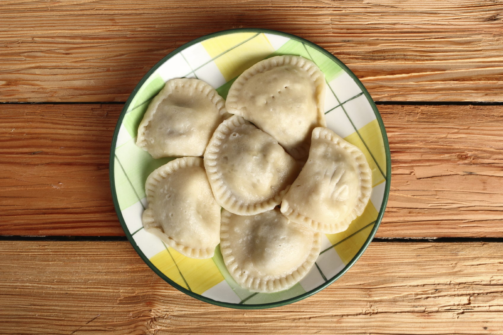 Raviolón casero de espinaca y paté