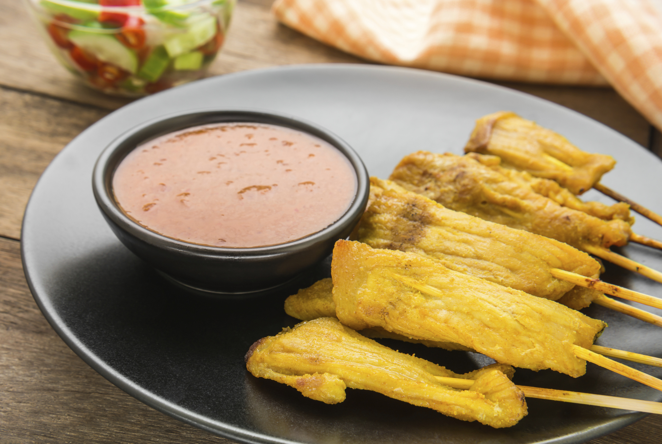 Pollo al curry con salsa de cacahuete 