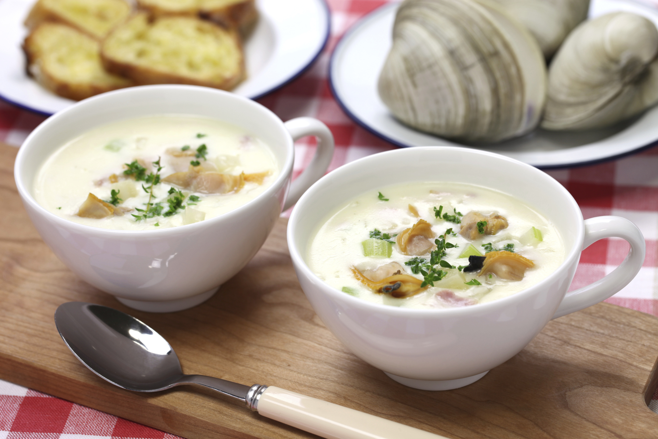 Sopa de almejas de Nueva Inglaterra (Clam Chowder)