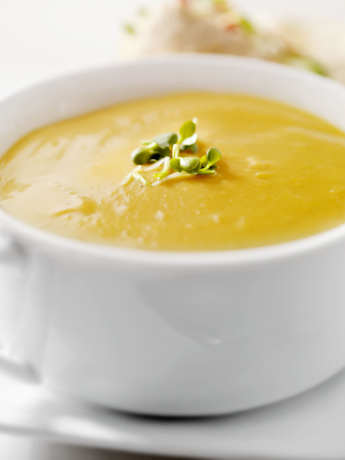 Sopa crema de calabacín para niños