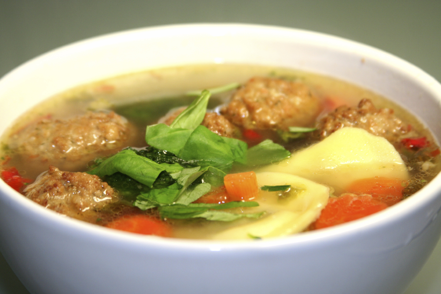 Sopa dietética de con albóndigas