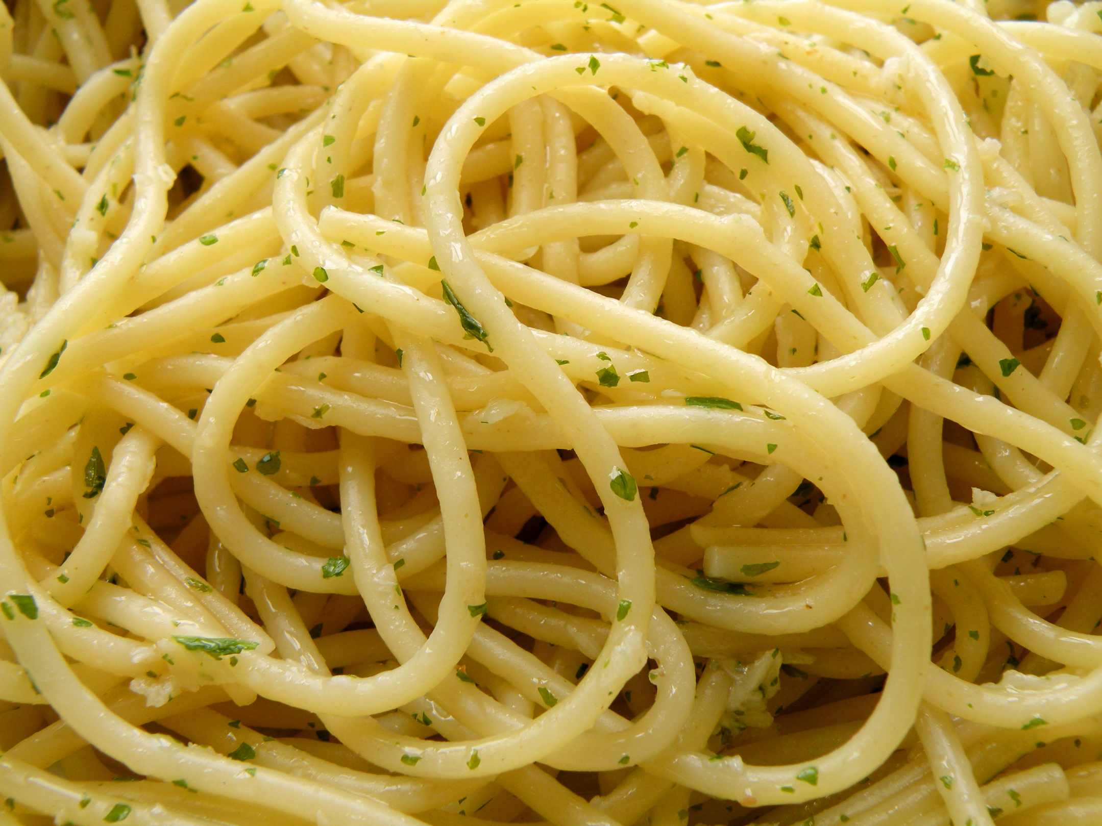 Spaghetti aglio (Espagueti al olio y ají)