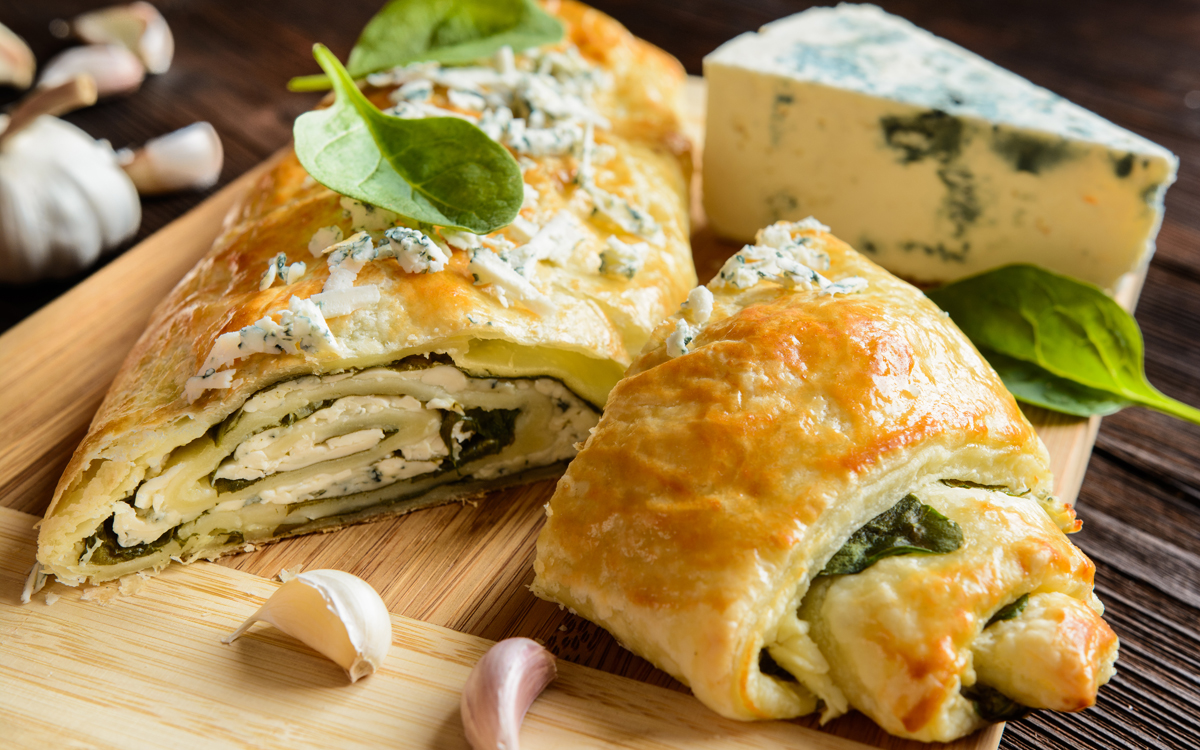 Strudel de espinacas y queso gorgonzola