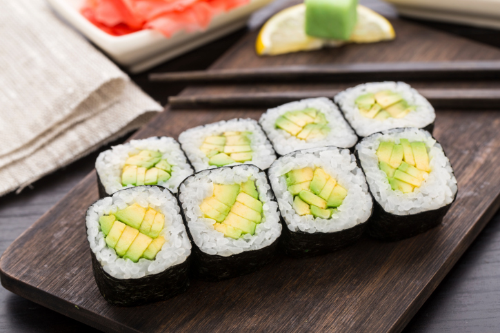 Sushi  con aguacate