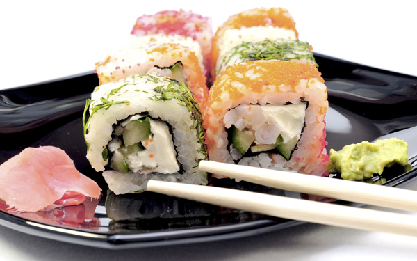 Sushi maki colorido