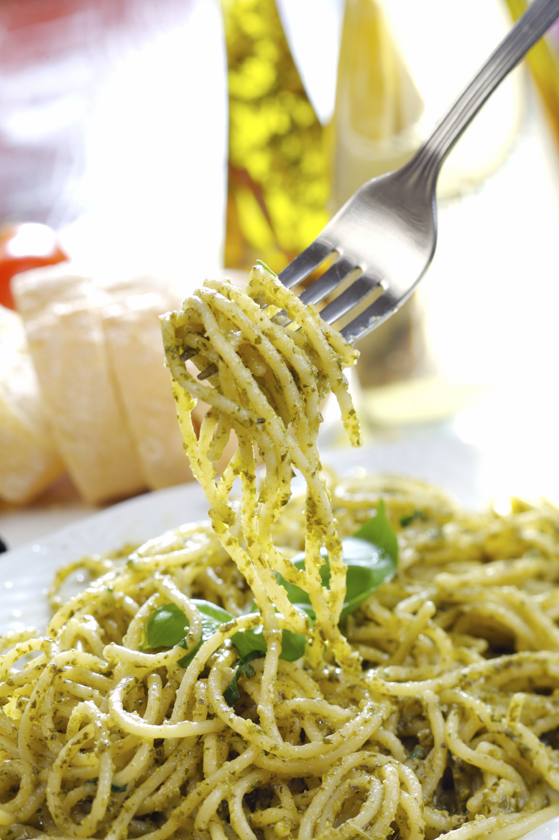 Tagliatelle con frutos secos y salsa de pesto