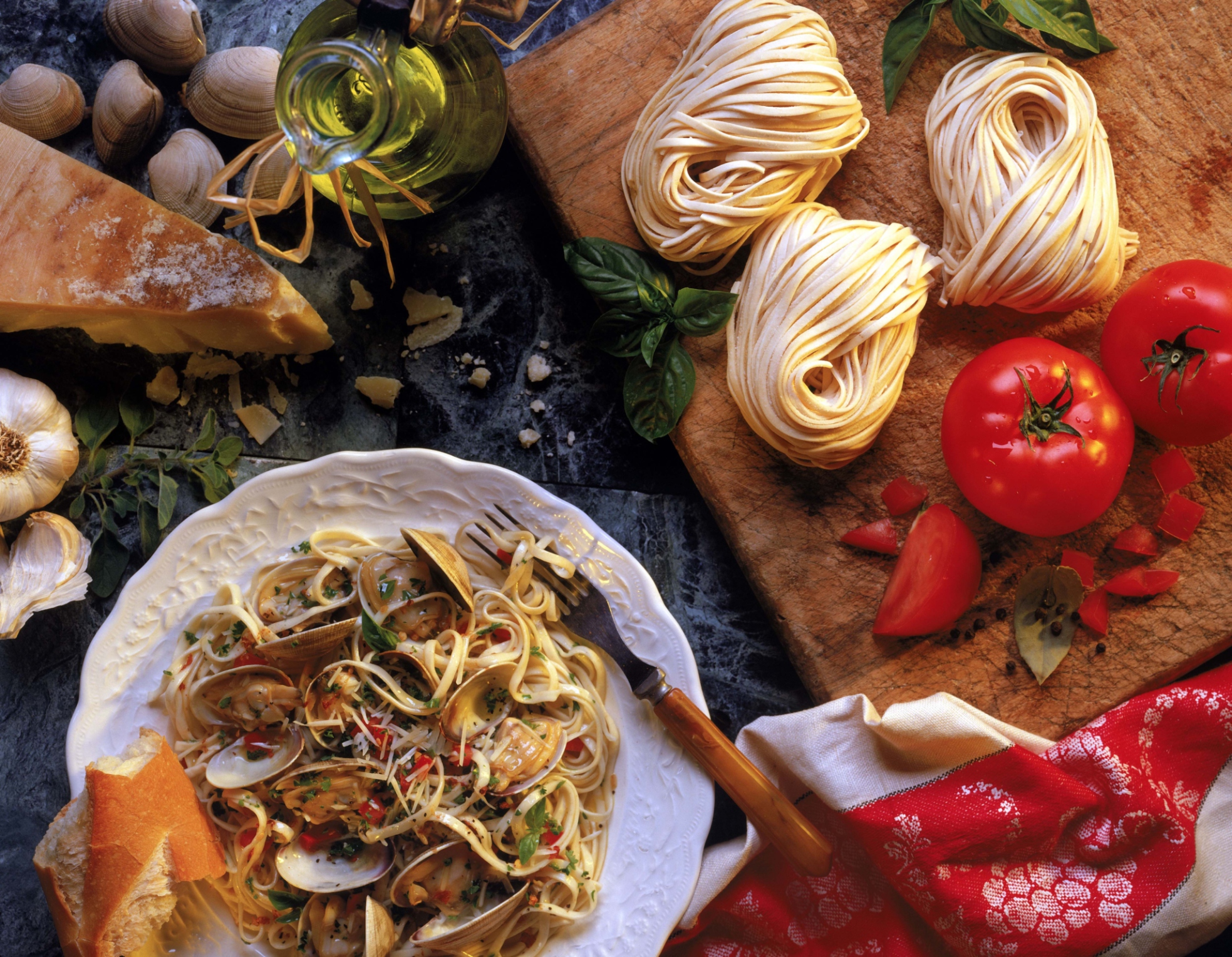 Tallarines con almejas