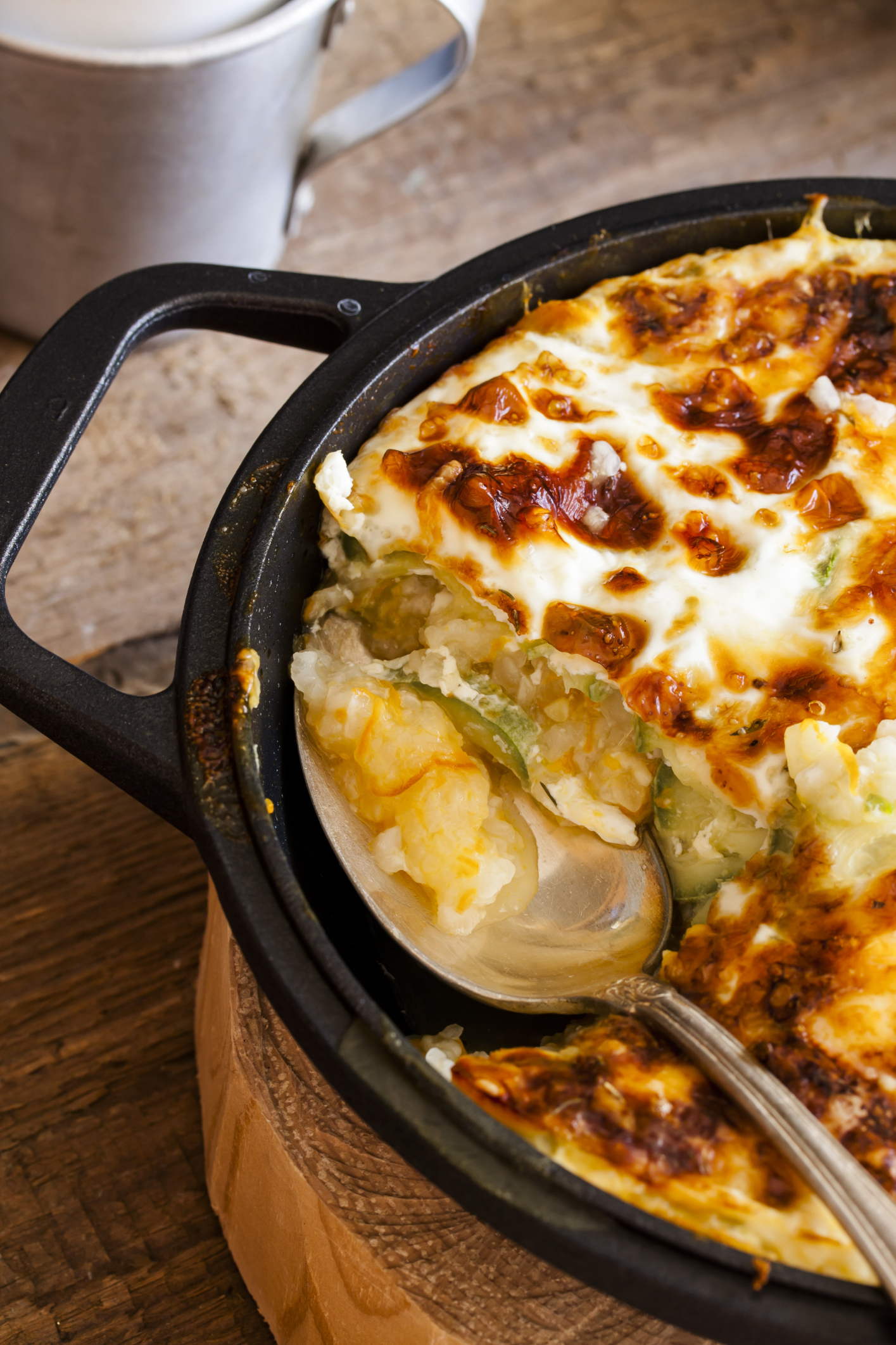 Tarta de verdura, bacalao y bechamel