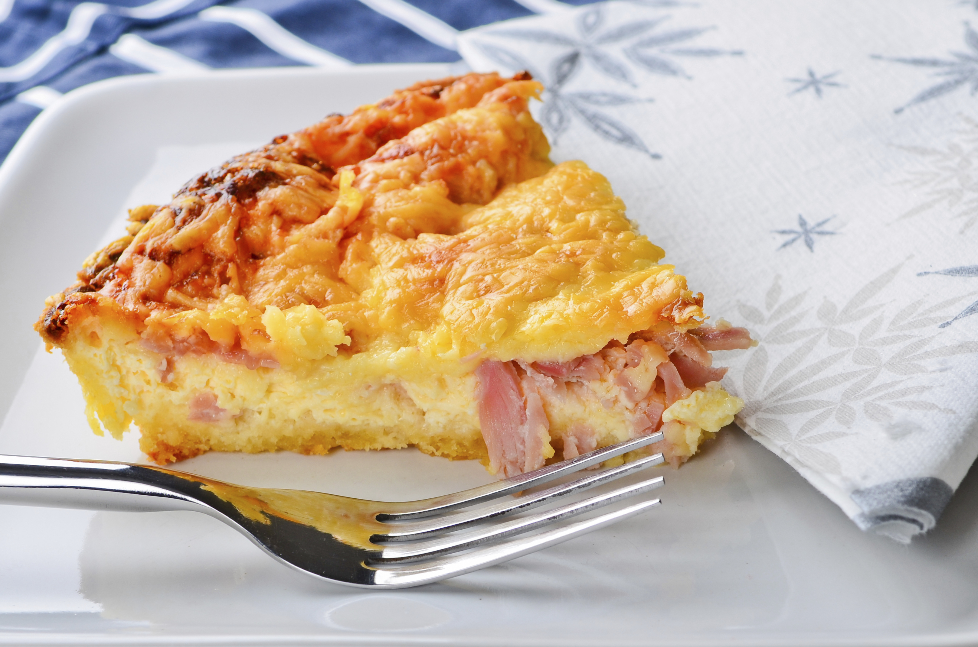 Tarta de jamón y queso fácil