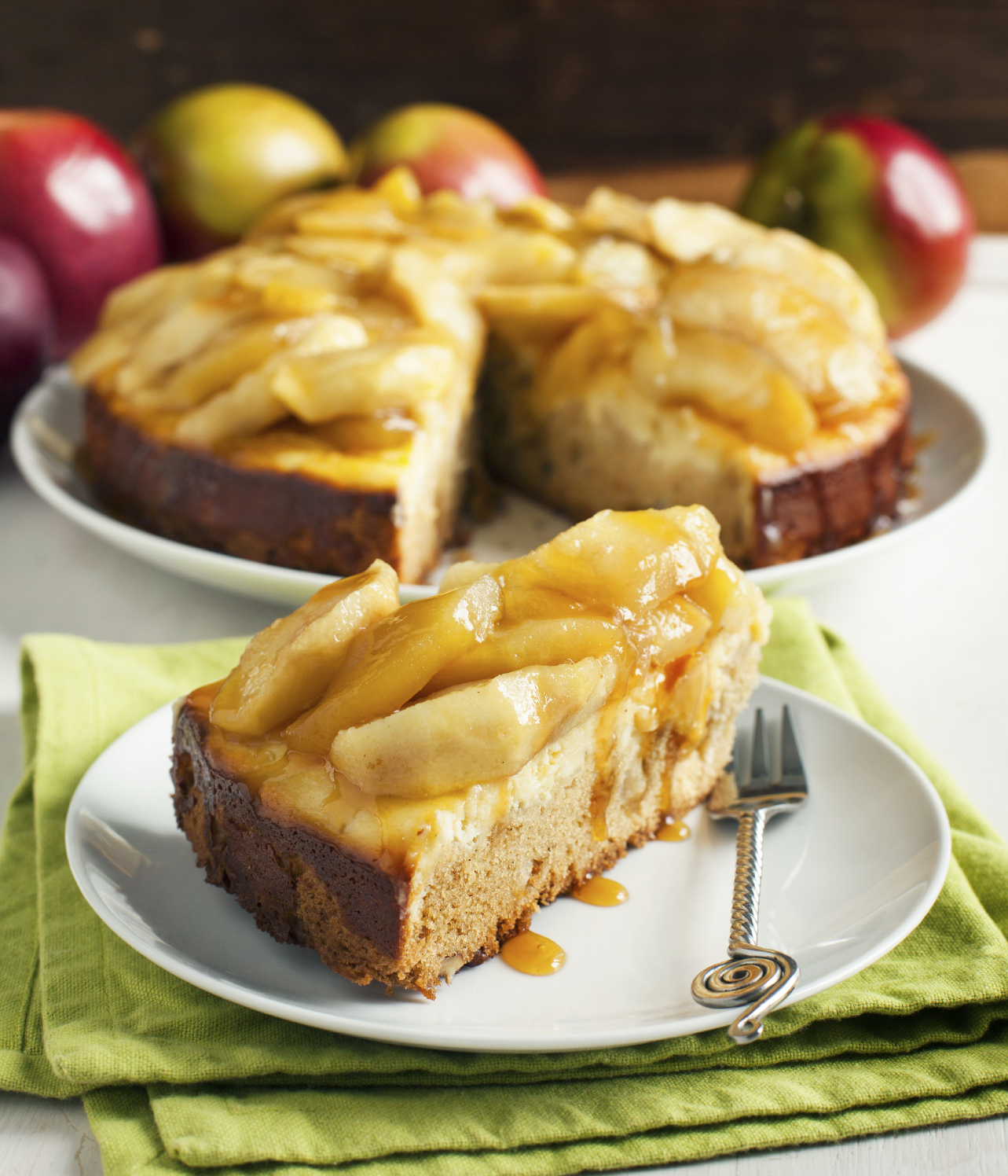 Tarta de manzanas en gajos