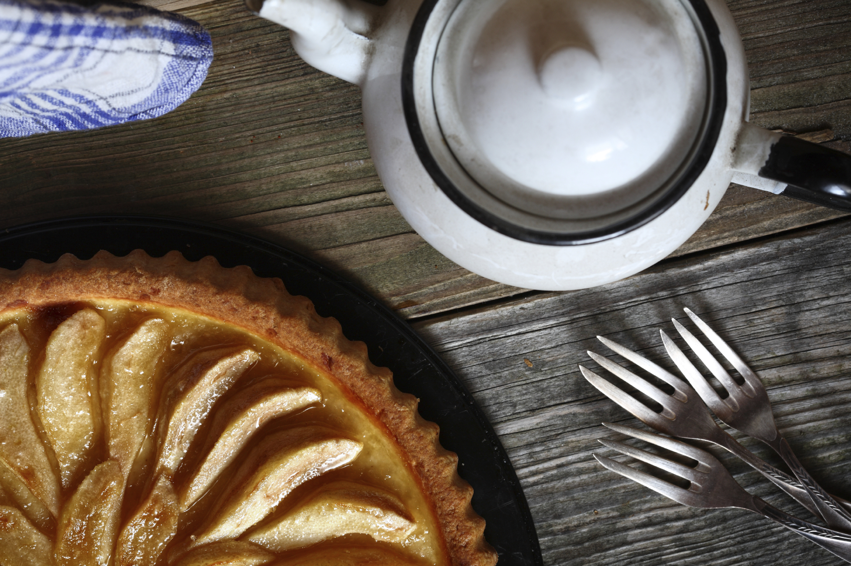 Tarta de peras con flan