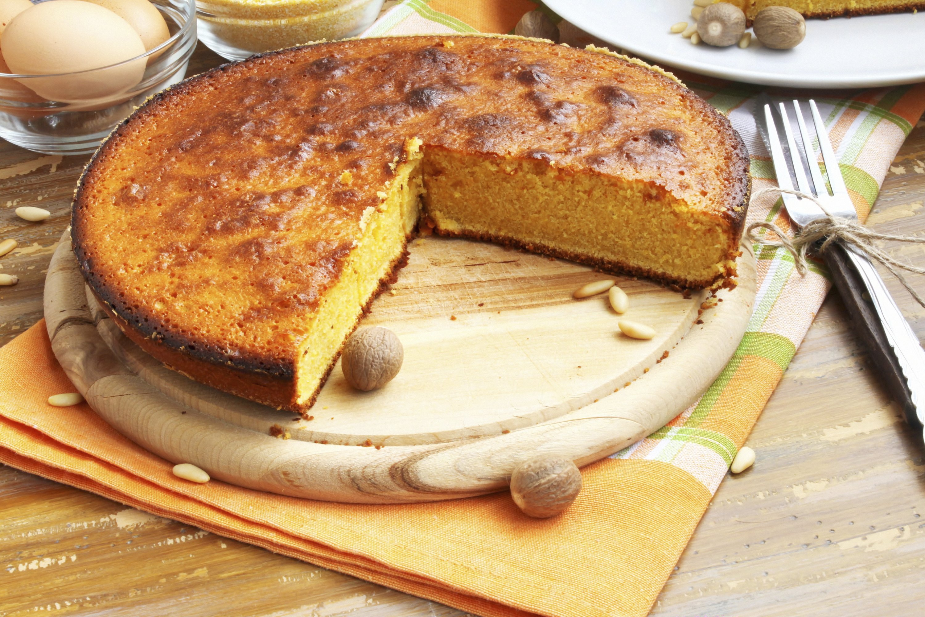 Tarta de yogur de limón con zumo de naranja