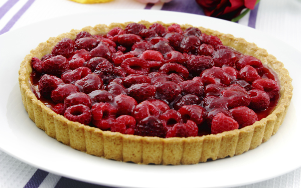 Tarta de fresas y frambuesas