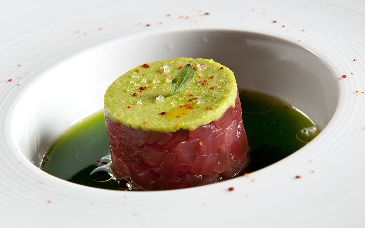 Tartar de atún rojo y aguacate