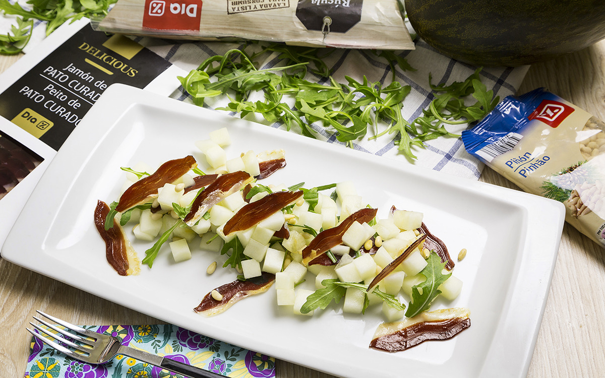 Tartar de melón con jamón de pato