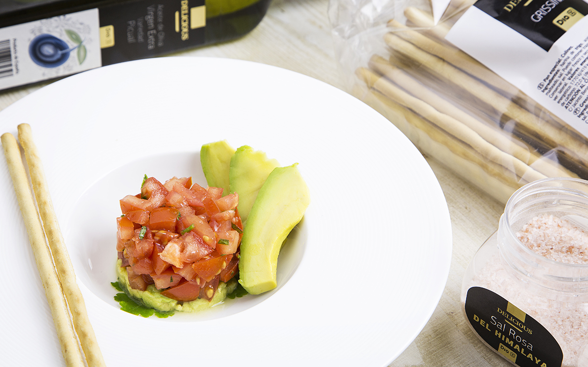 Tartar de tomate y aguacate