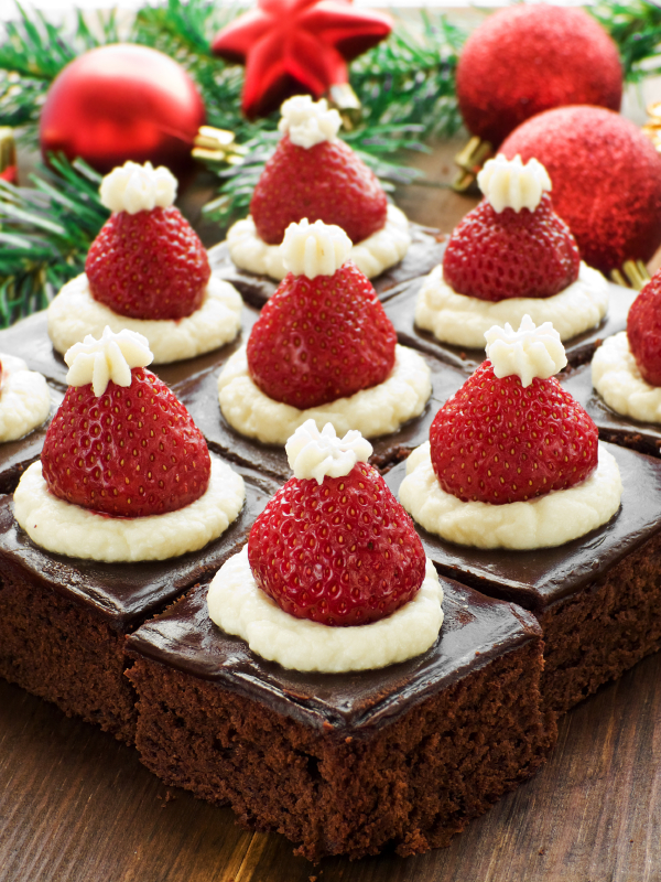 Torta brownie con fresas