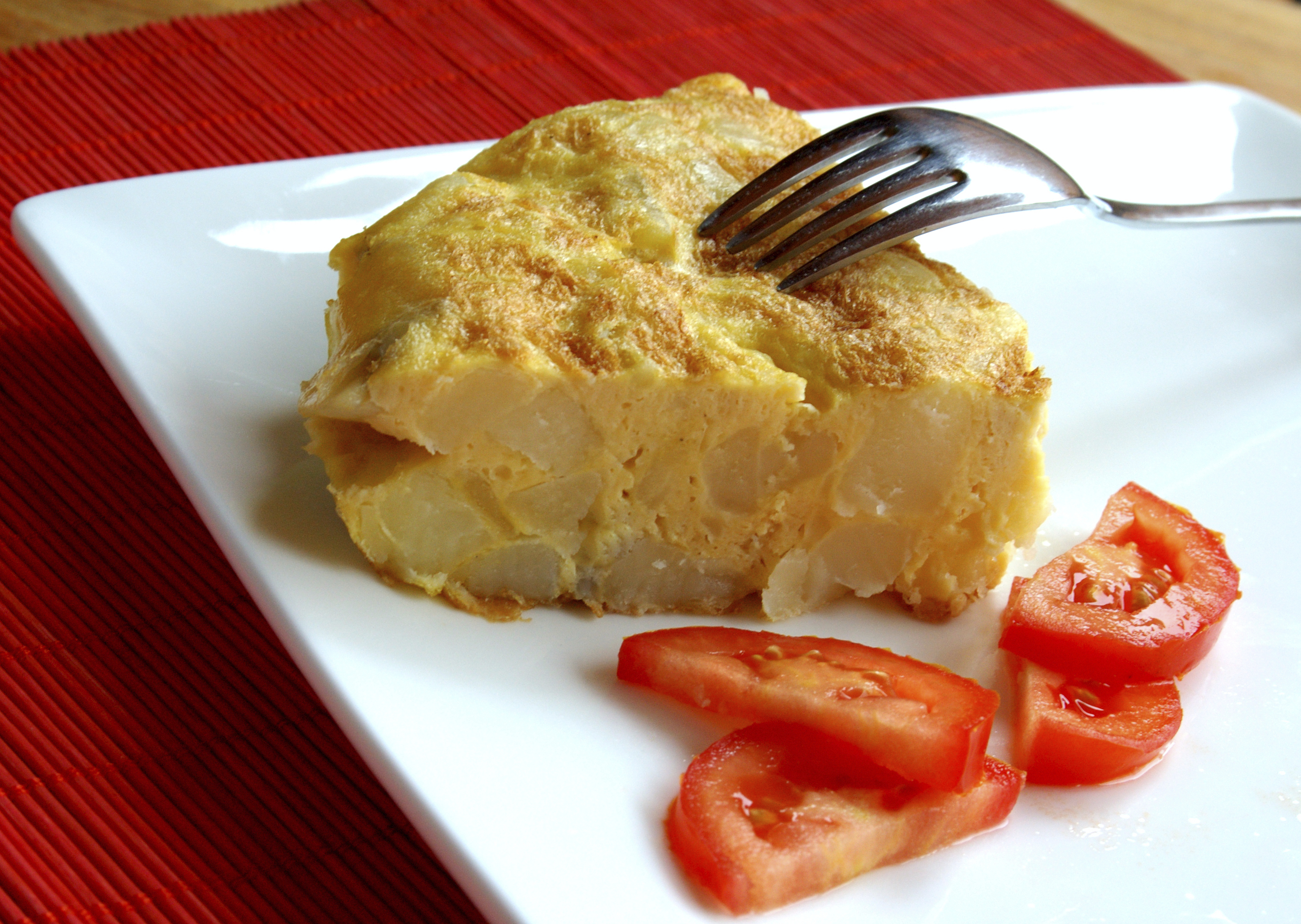 Tortilla de patatas con cebolla