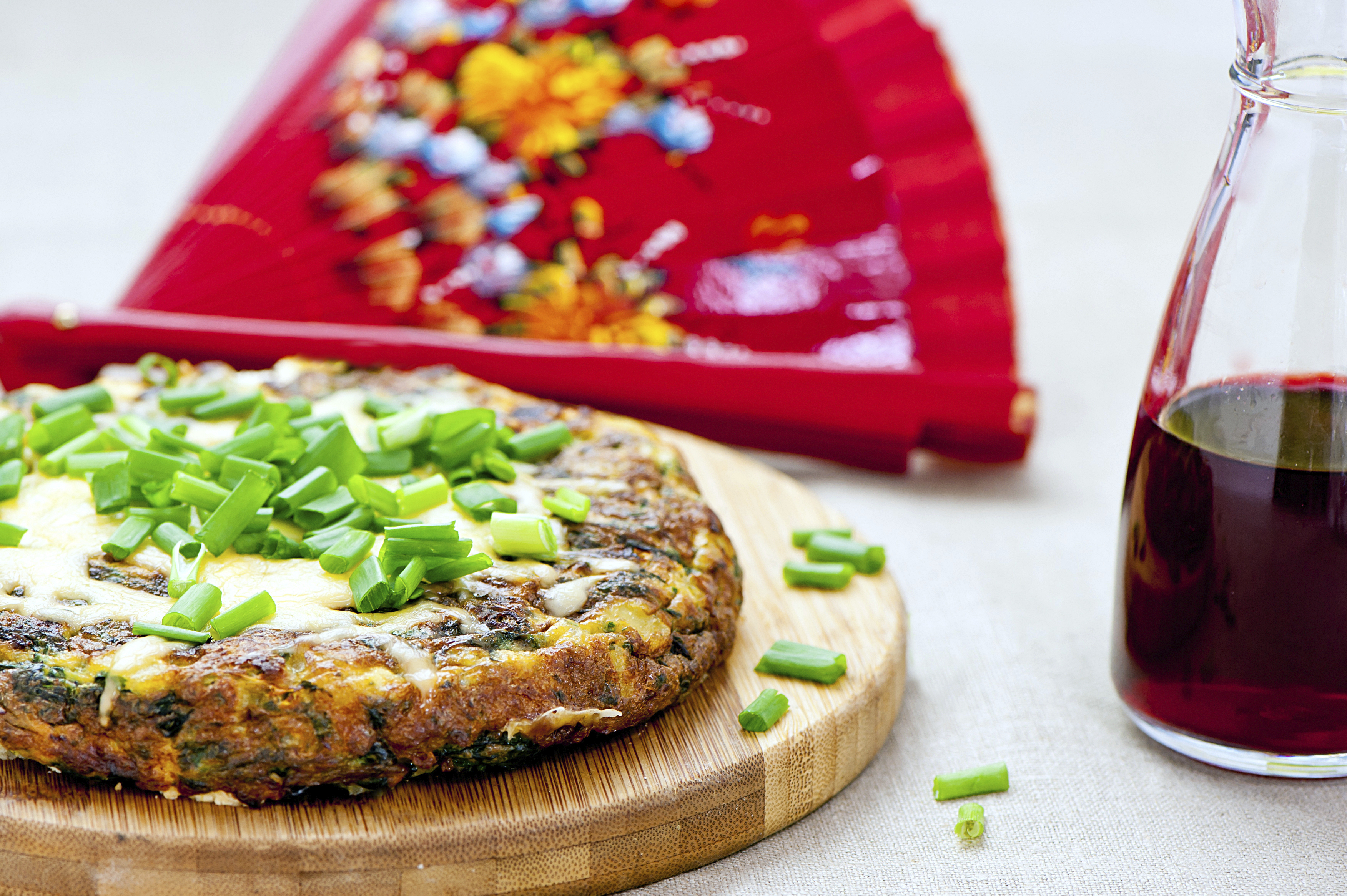 Tortilla de verduras, quinoa y queso