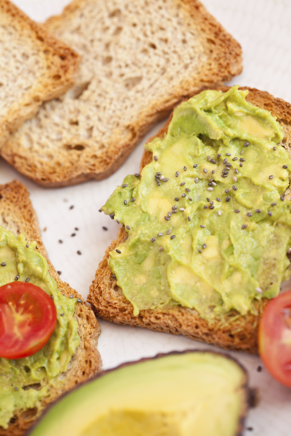 Receta de Tostas de aguacate y tomatitos cherry | Recetas DIA